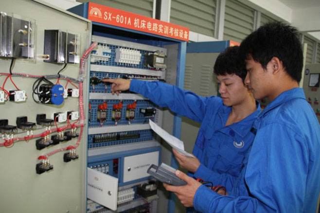 一建建造師注冊(cè)查詢_一建和注冊(cè)電氣工程師哪個(gè)容易_注冊(cè)環(huán)評(píng)師和一建難度