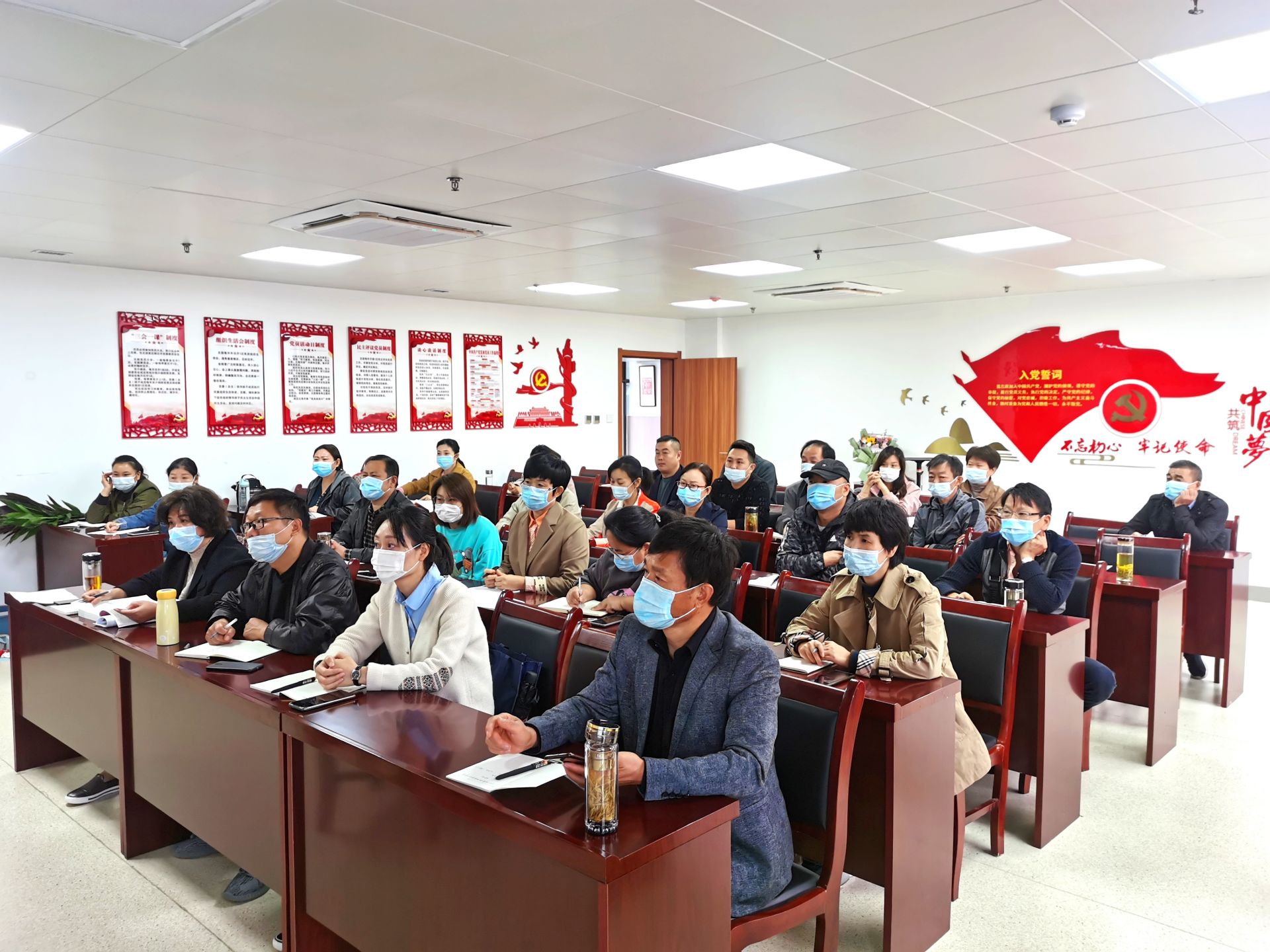 社會工作者 培訓網站_工信局社會實踐活動方案_社會調查研究 訪談法 作者