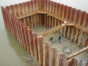 錘擊打樁法進(jìn)行打樁時(shí)_打樁灌漿機(jī)_汽錘打樁機(jī)工作原理