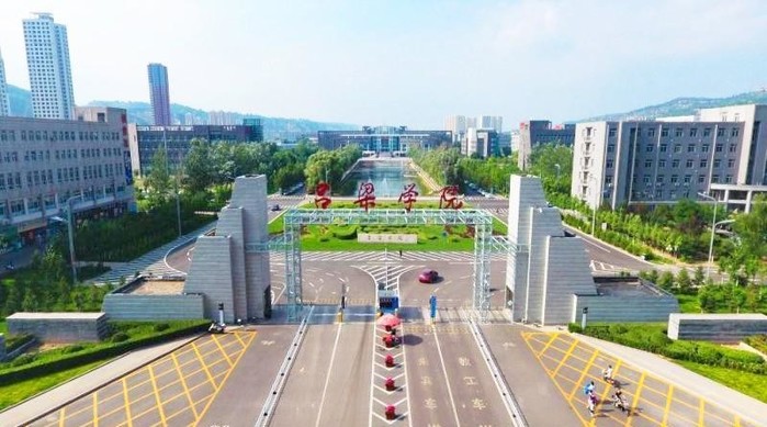 呂梁學(xué)院環(huán)境怎么樣（呂梁學(xué)院離市區(qū)遠(yuǎn)嗎）