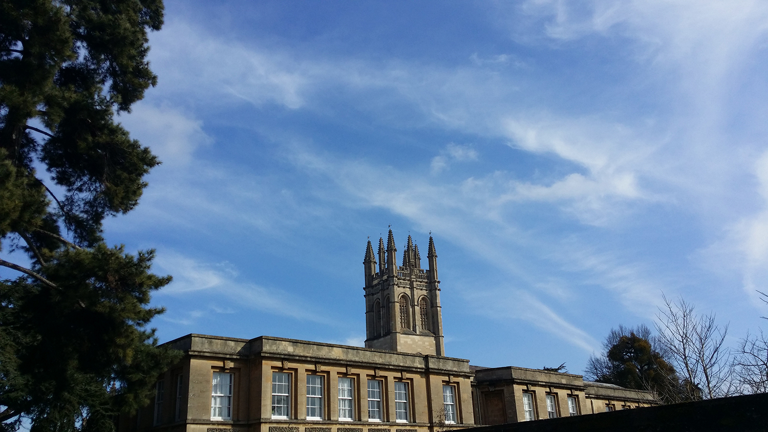 曲靖市牛津幼兒園學費_牛津國際公學常州學校學費_牛津大學學費