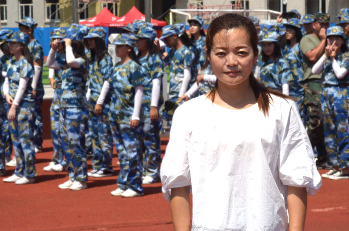 班主任周工作安排表_七年級(jí)班主任計(jì)劃_大學(xué)班主任工作計(jì)劃