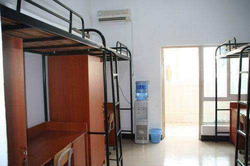 鄭州防空兵學院彈炮體專業(yè)咱樣_武漢水利電力學院桂加樣_文華學院怎么樣