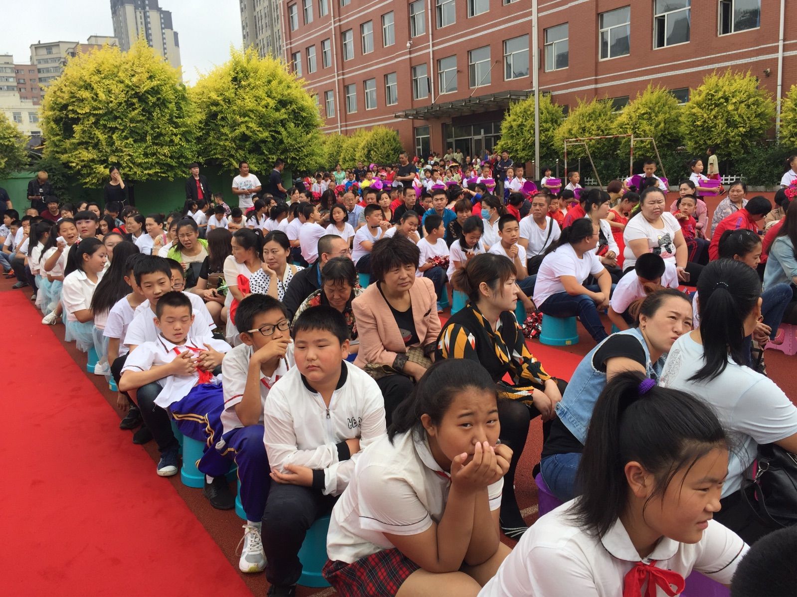 校長發言結束串詞_結業典禮講話稿_校長結束講話