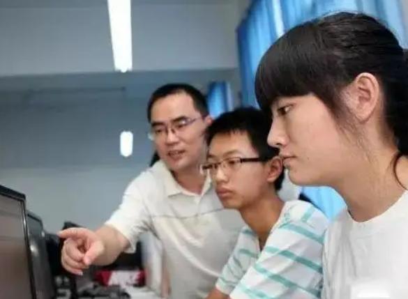 專科好本科好_三本和專科哪個好_專科好本科哪個好