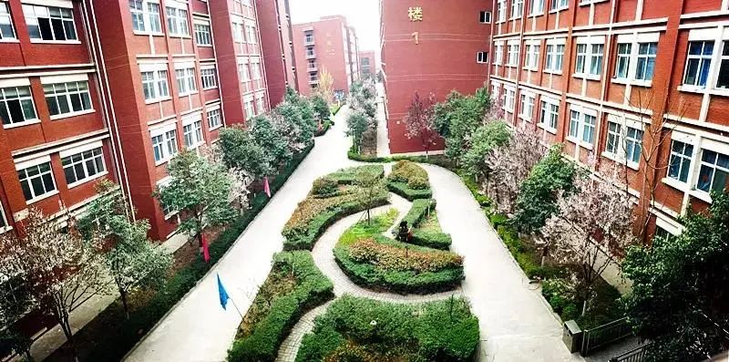 湖濱中學與市一中_湖濱中學新初一名單_一中中學湖濱市校區(qū)地址