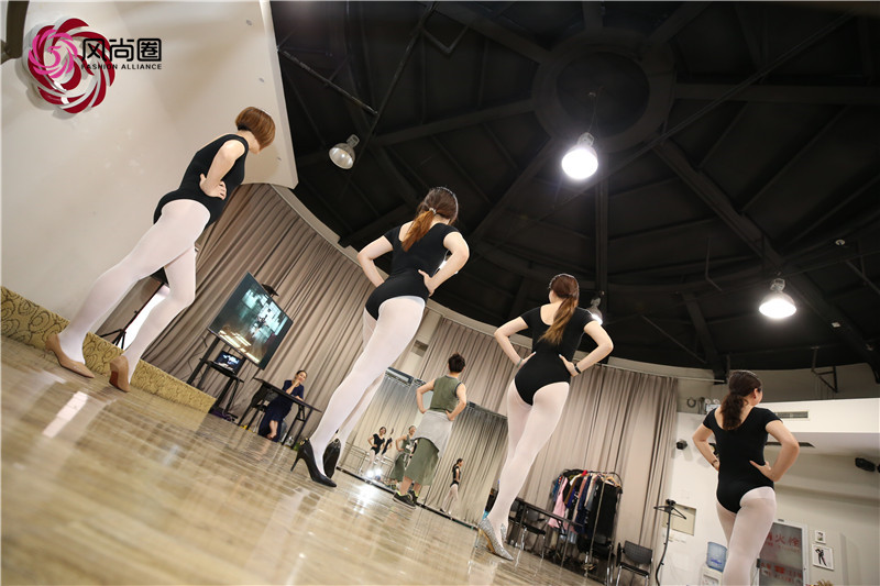 形體訓練北京哪里好_北京形體課_北京形體訓練