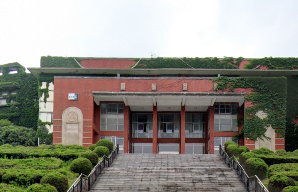 三江學院是怎么樣貴族學校嗎？學費多少？外界評價如何值得上嗎？