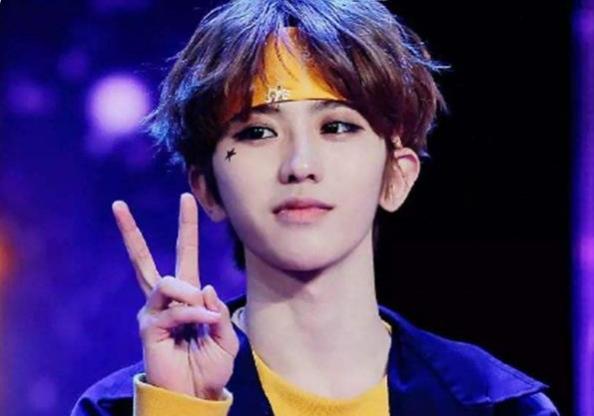 蔡徐坤初吻真在高一嗎 蔡徐坤長得好看嗎