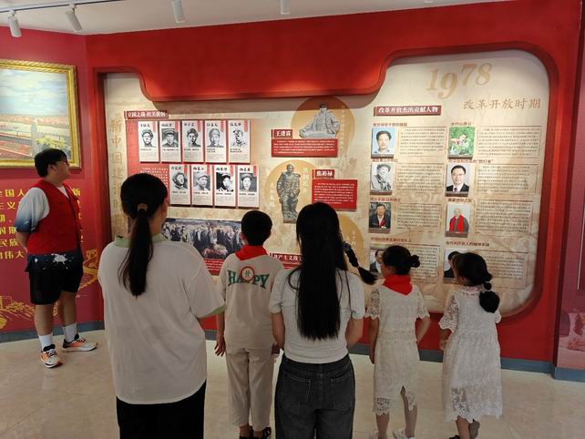 滁州技術學院_滁州職業技術學院 少先隊實踐營 團團帶隊