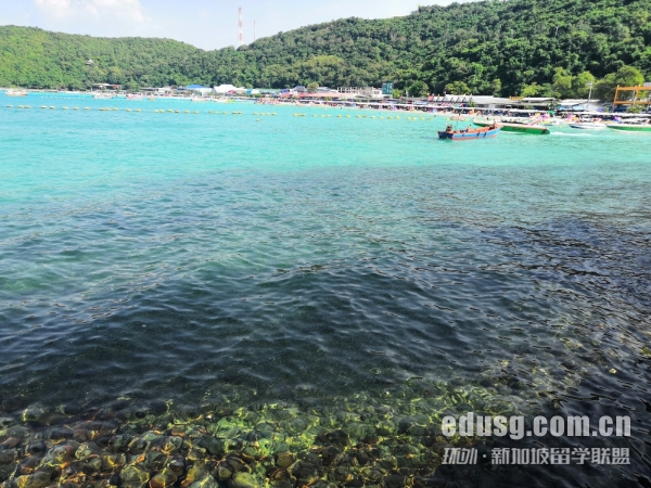 泰國易三倉大學(xué)留學(xué)費(fèi)用_泰國易三倉大學(xué)留學(xué)條件_易三倉大學(xué)留學(xué)費(fèi)用