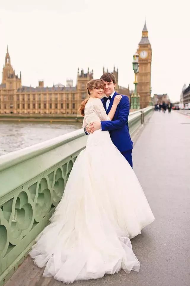 大本鐘修繕工程_大本鐘皇家藍表盤翻新_英國大本鐘時隔5年再敲響