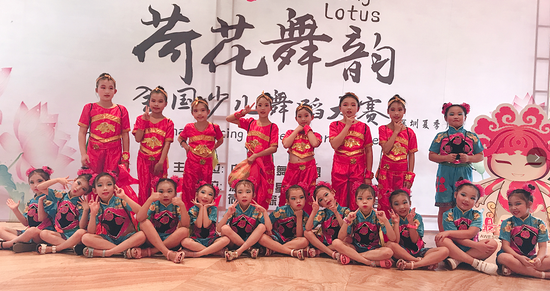 民族舞培訓基地_星藝藝術培訓_飛揚藝術培訓學校