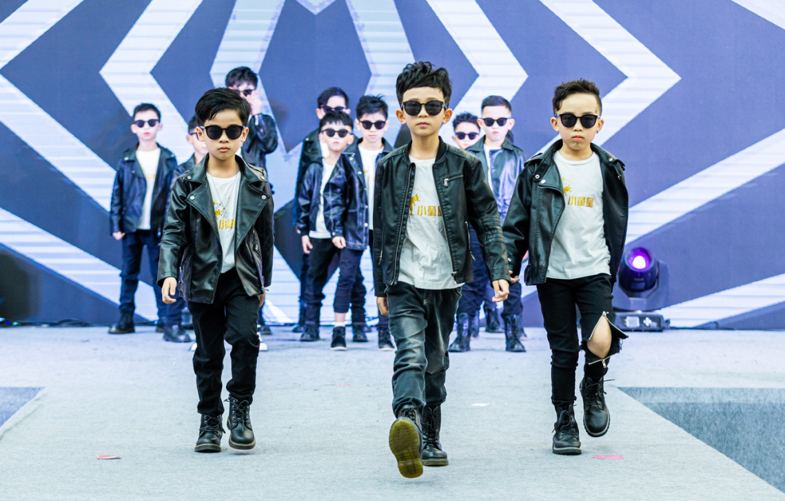 兒童明星培訓學校_廣州少兒藝術培訓機構_小童星少兒藝術教育