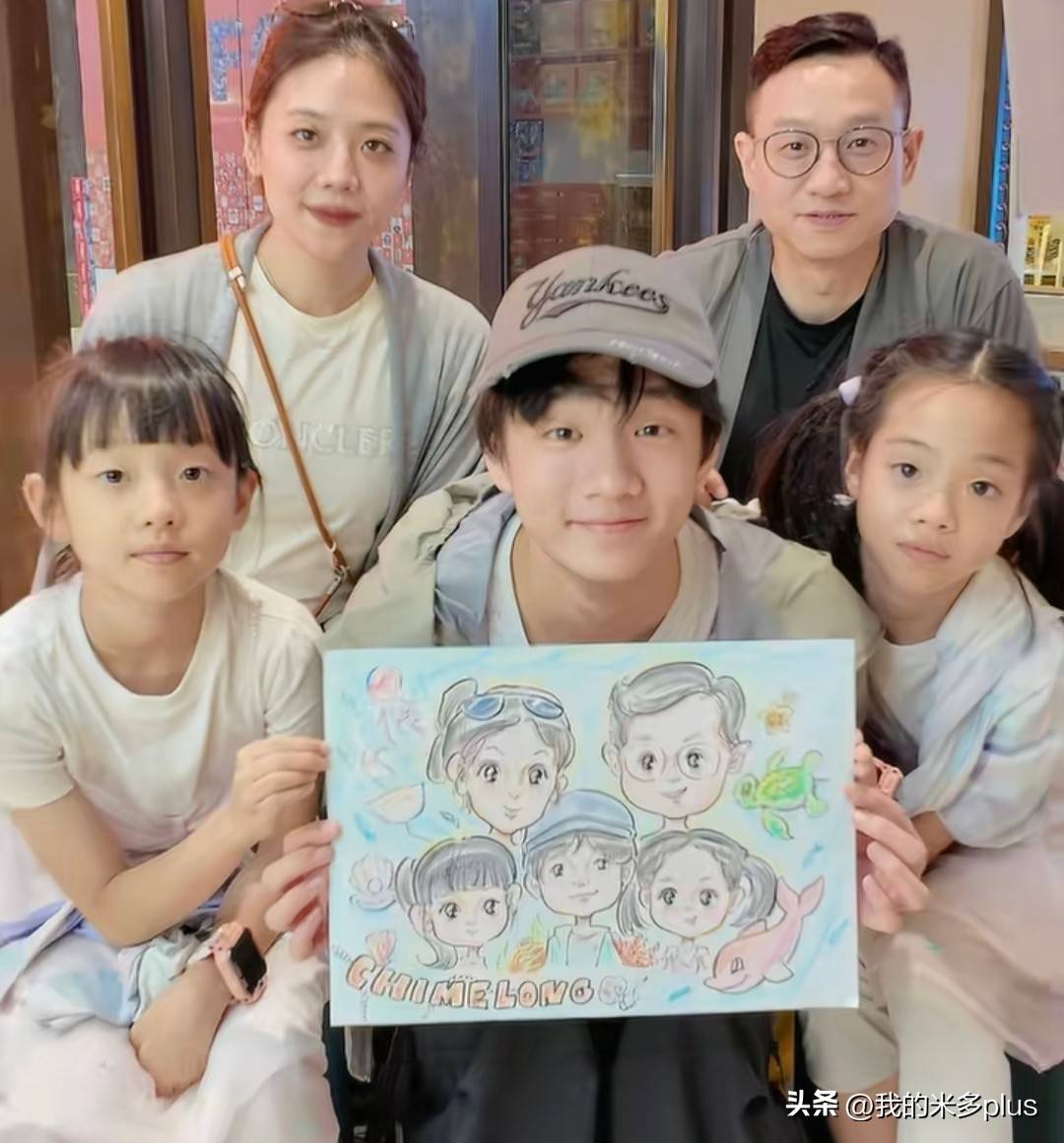 8歲女孩體操訓練平衡_父母高度投入教育安排_兒童體育培訓