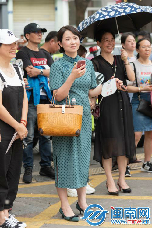 高考的學(xué)子們加油