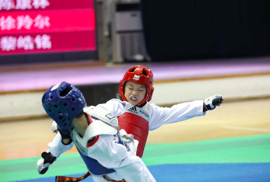 成都市跆拳道協會電子護具比賽_成都市第十四屆運動會青少年組跆拳道比賽_跆健跆拳道