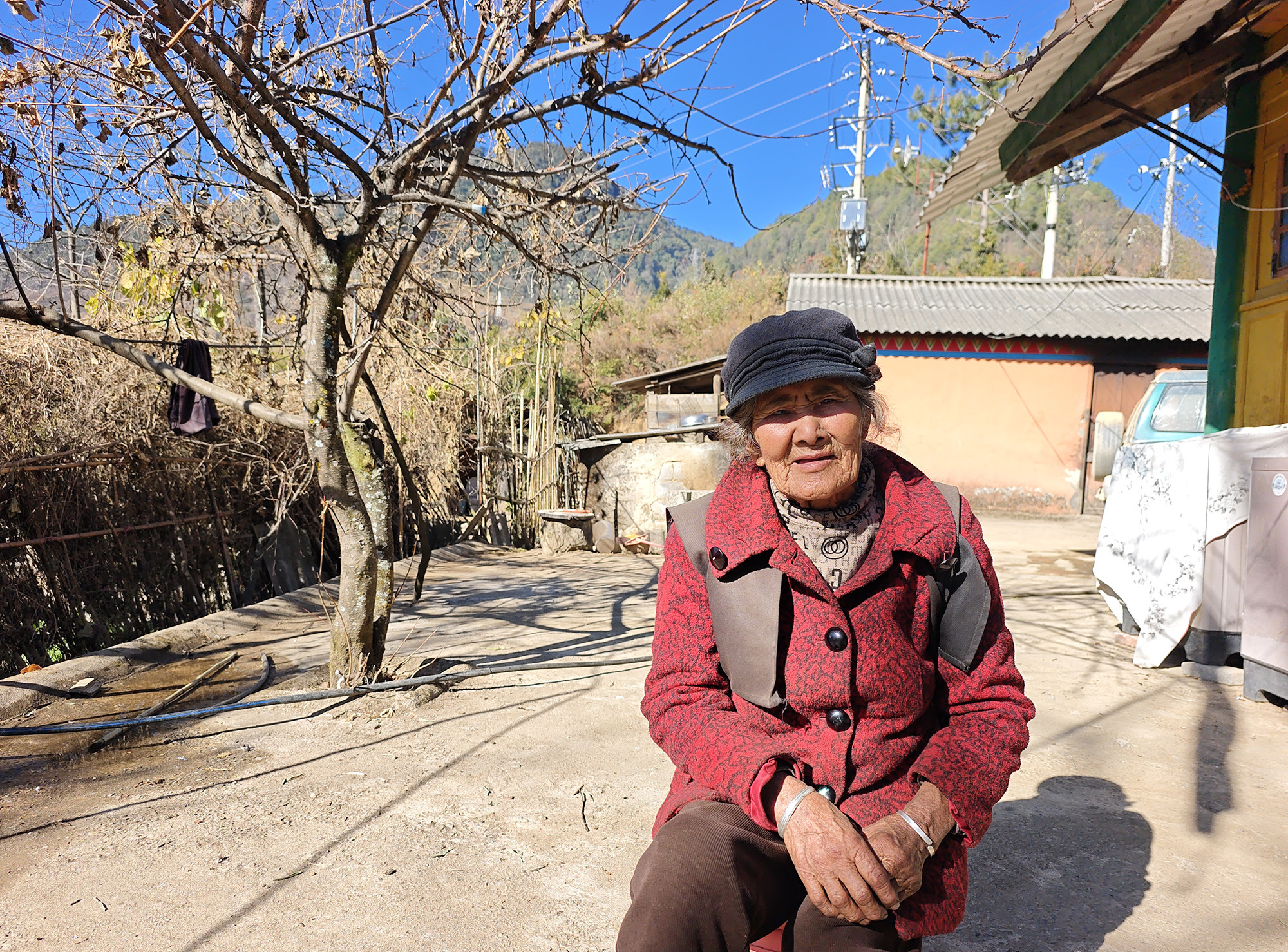 幸福的人_幸福列車4人小品_追夢(mèng)人幸福超市
